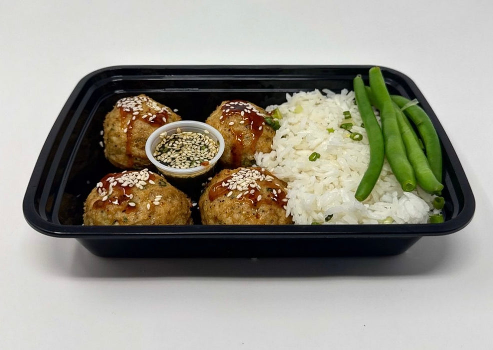 Albóndigas coreanas de pollo con sésamo