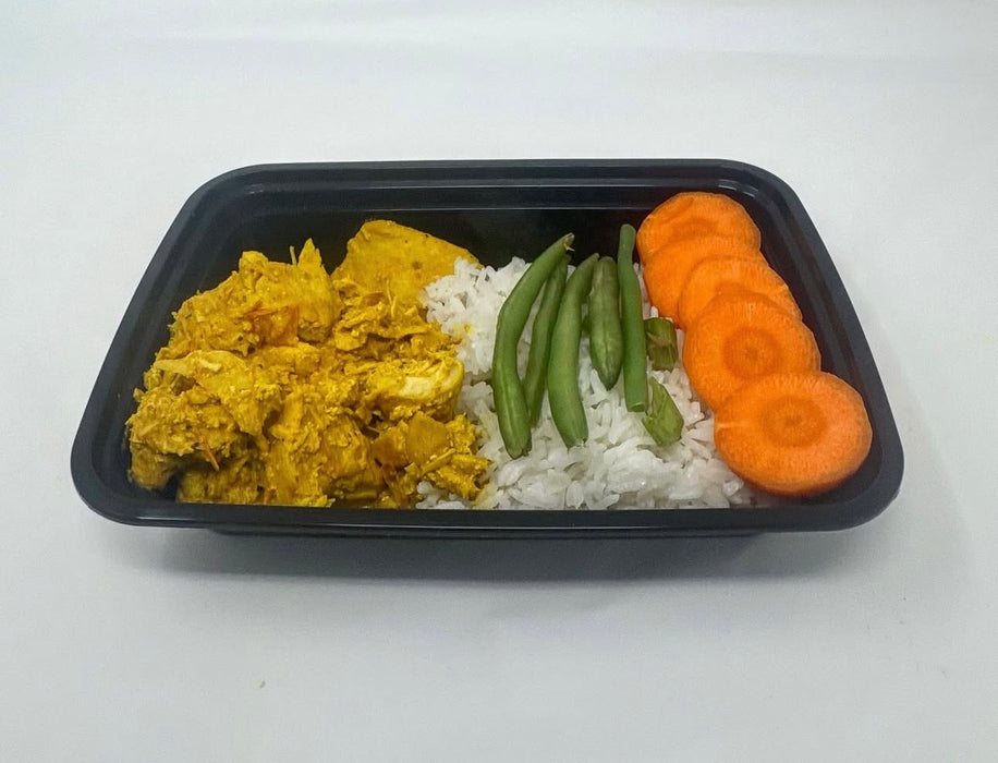 Spartan meal preps - Curry Chicken - NJ Meal Prep Delivery - Curry chicken with white jasmine rice paired with green beans in the center and carrots on the right.