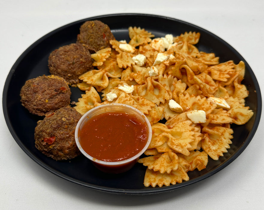Lean ground beef meatballs topped with traditional Italian marinara sauce tossed in our meat marinara pasta with a side of house sauce. Spartan meal preps - Hackensack Meal Prep Delivery Company.