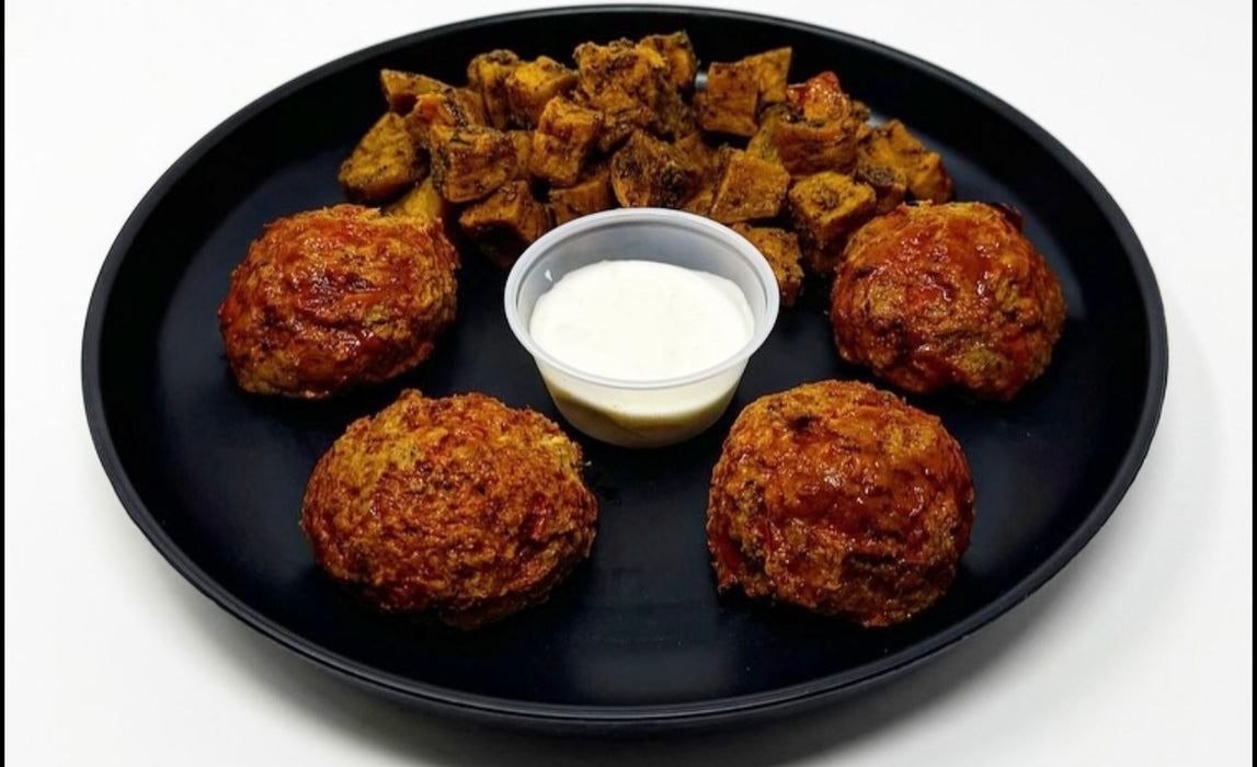 High protein meatballs paired with roasted sweet potatoes and a side cup of blue cheese. Spartan meal preps new jersey meal prep delivery company.