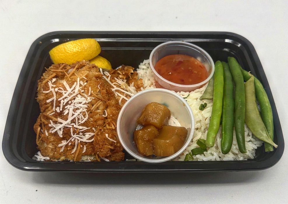 Coconut crusted chicken paired with rice, green beans, and a side cup of pineapples and sweet chili sauce - Little Ferry NJ Meal Prep