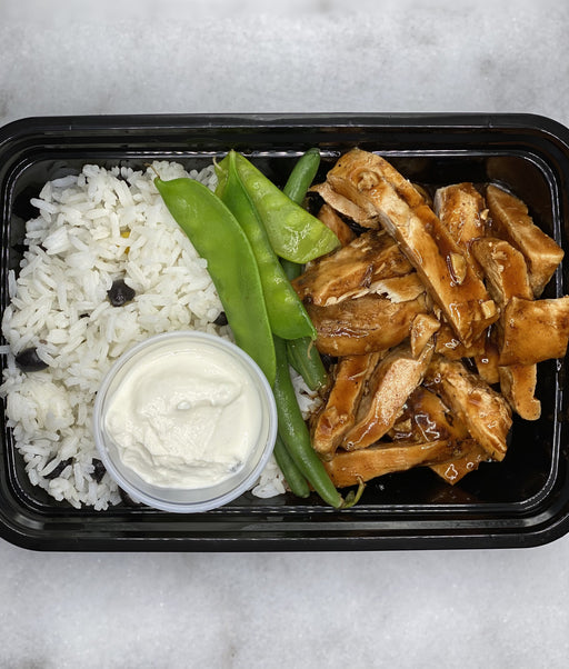 BBQ Chicken paired with jasmine rice black beans green beans and tzatiki sauce - yonkers meal prep delivery